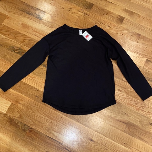 NWT Alternative Relaxed L/S Pullover in Black - Picture 2 of 5